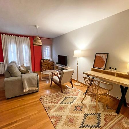 Apartamento Familiar En El Centro De Benasque Con Terraza المظهر الخارجي الصورة